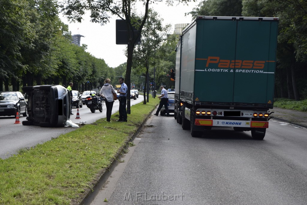 VU LKW PKW Koeln Riehl An der Schanz P25.JPG - Miklos Laubert